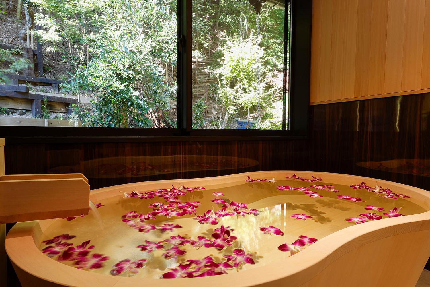 Yuraku Kinosaki Spa & Gardens Тойоока Екстер'єр фото